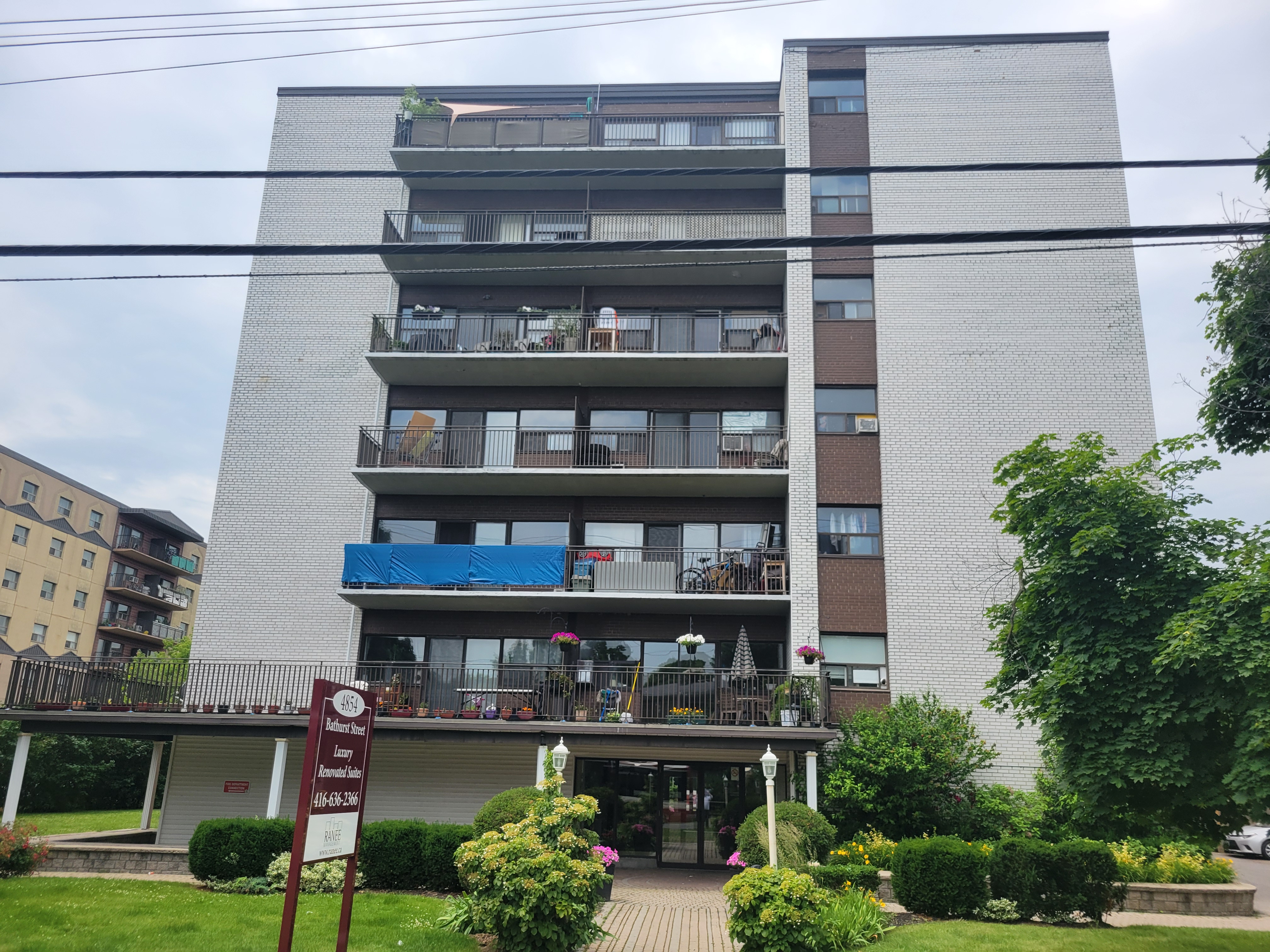 4854 Bathurst Street, Toronto, ON m2r1x3 — photo 1