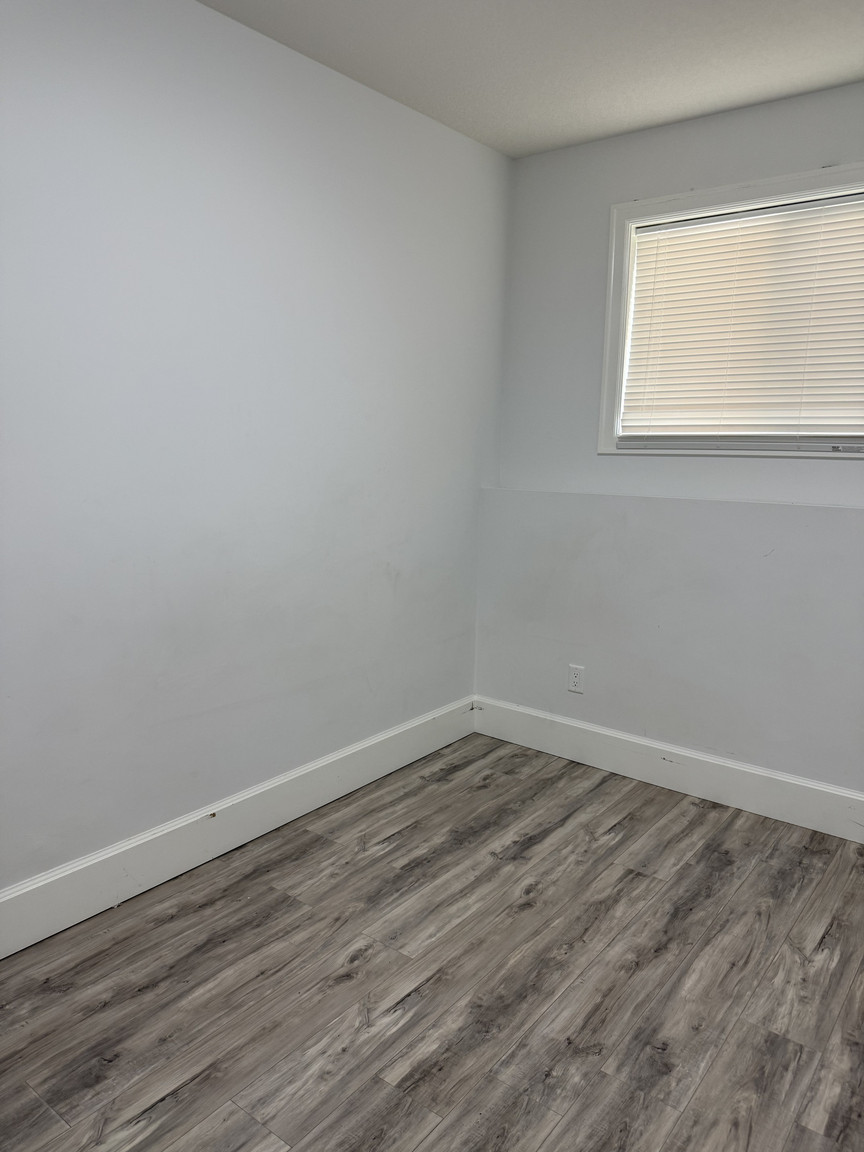 156 - B - Barrett Street, Saskatoon Lower Level Suite | 2 Bedrooms | 1 Bathroom - Photo 17