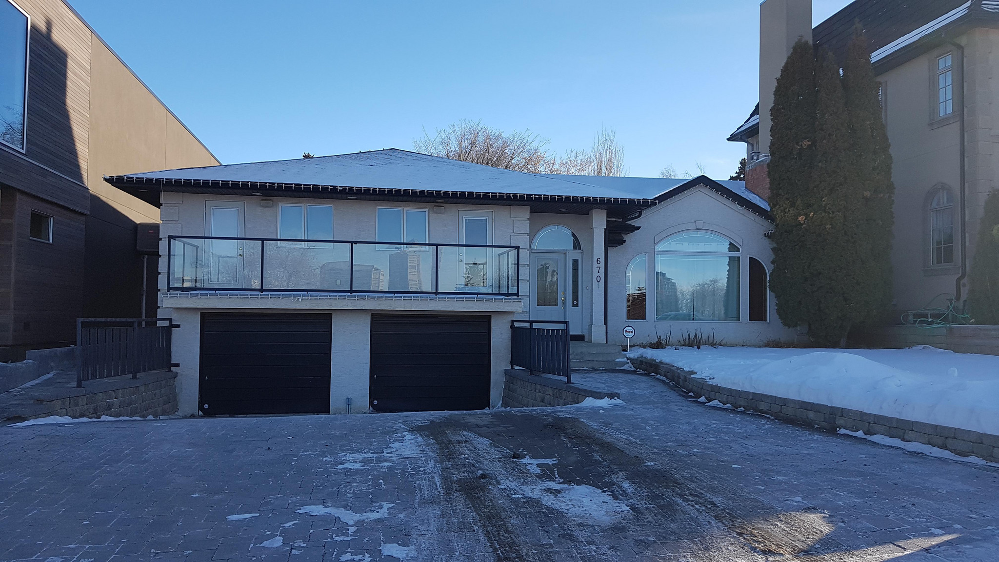 670 Sask Cres E, Saskatoon Executive Home | 3 Bedrooms | 3 Bathrooms - Photo 2