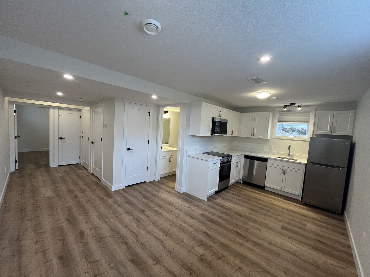 1 Bedroom | 1 Bathroom | Lower Unit 119 Taube Avenue  - Photo 10