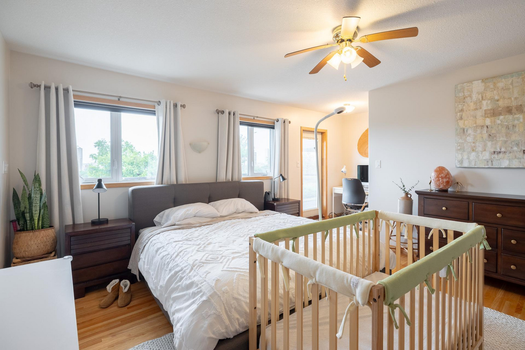670 Sask Cres E, Saskatoon Executive Home | 3 Bedrooms | 3 Bathrooms - Photo 13