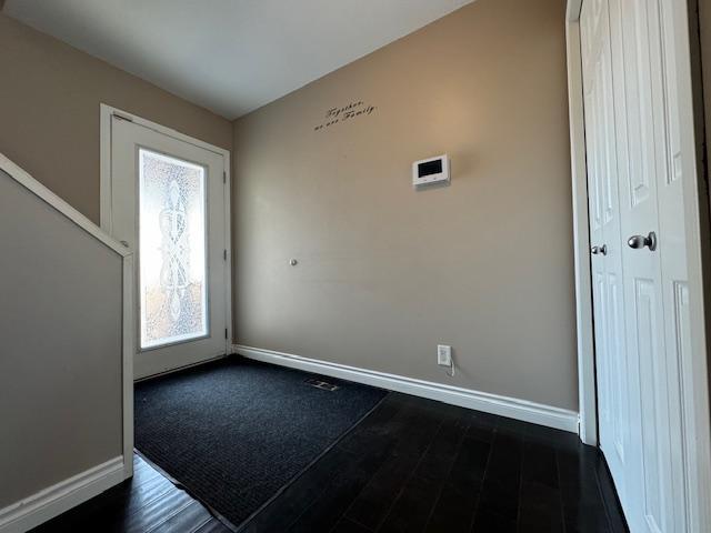 110 Meadowlark Park, Warman 2-Storey Semi Detached | 3 Bedrooms + Bonus Room - Photo 3
