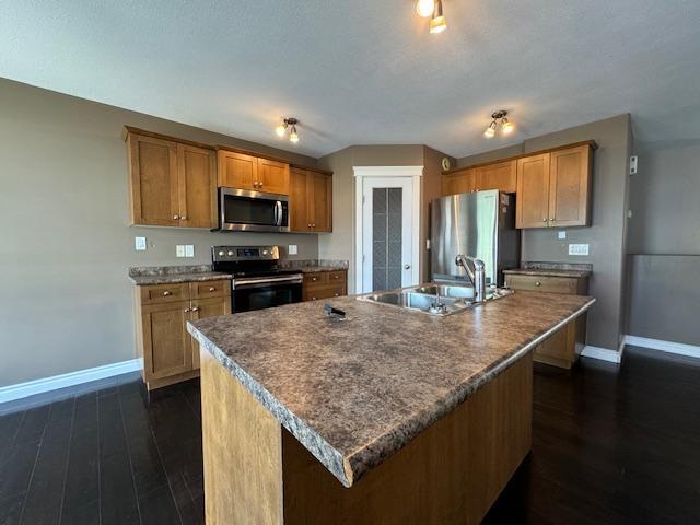 110 Meadowlark Park, Warman 2-Storey Semi Detached | 3 Bedrooms + Bonus Room - Photo 6