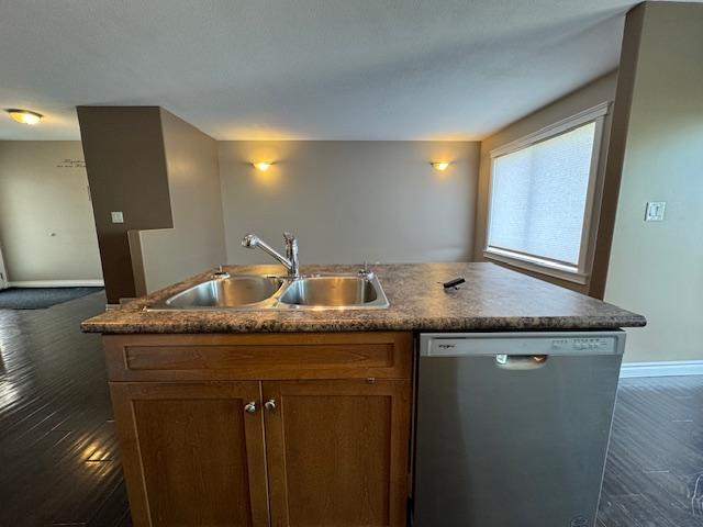 110 Meadowlark Park, Warman 2-Storey Semi Detached | 3 Bedrooms + Bonus Room - Photo 9