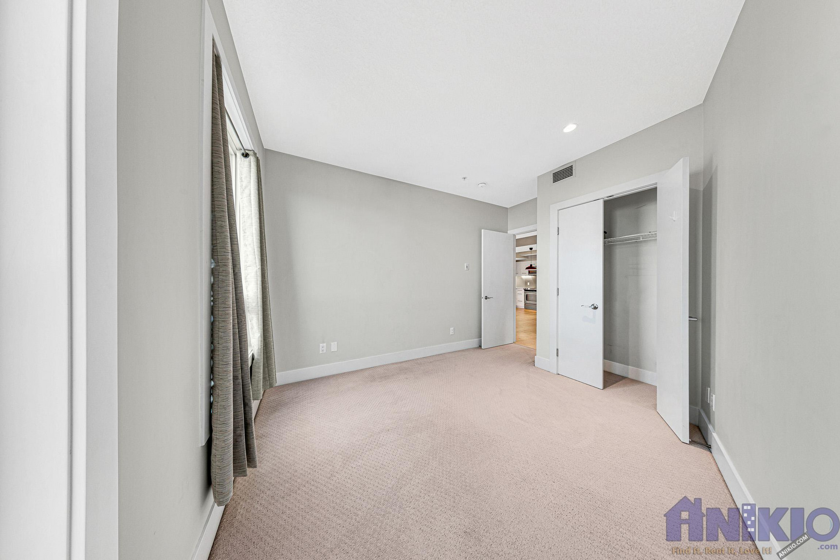 2 Bedroom | 2 Bathroom | 219 - 404 Avenue C South - Photo 8
