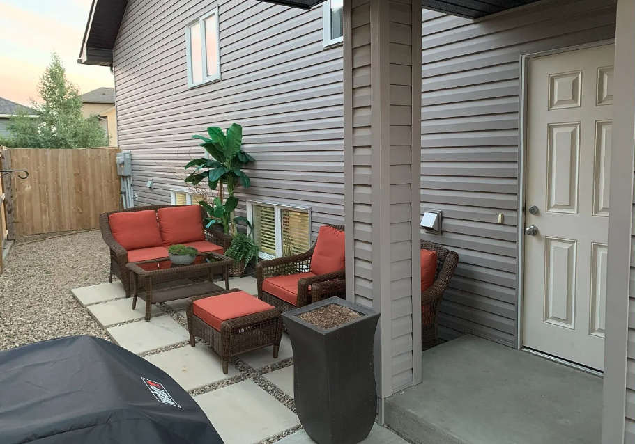 B - 762 Hargreaves Cres, Saskatoon Suite | 2 Bedrooms | 1 Bathroom - Photo 36