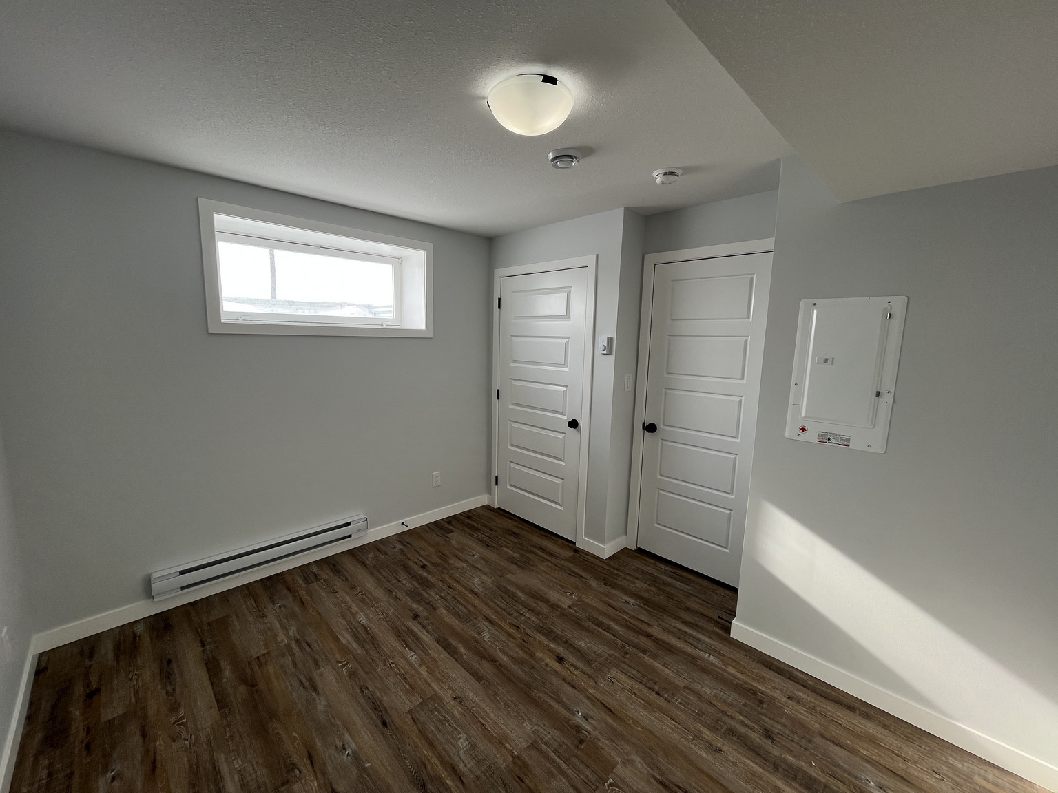 B - 138 Kostuik Crescent, SaskatoonSuite | 2 Bedrooms | 1 Bathroom - Photo 5