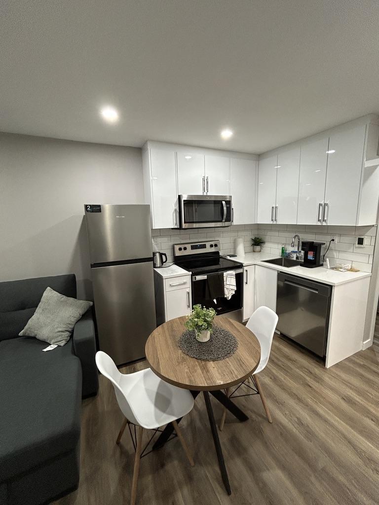 B - 404 Myles Heidt Manor, Saskatoon Furnished Suite | 1 Bedroom | 1 Bathroom - Photo 10