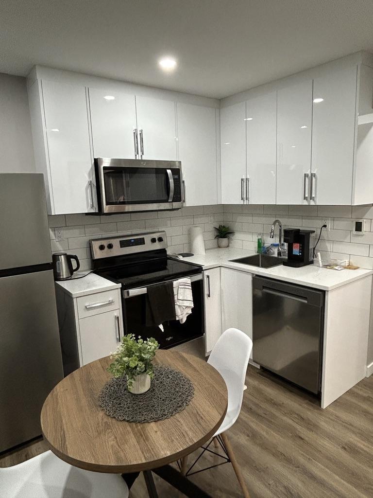 B - 404 Myles Heidt Manor, Saskatoon Furnished Suite | 1 Bedroom | 1 Bathroom - Photo 8
