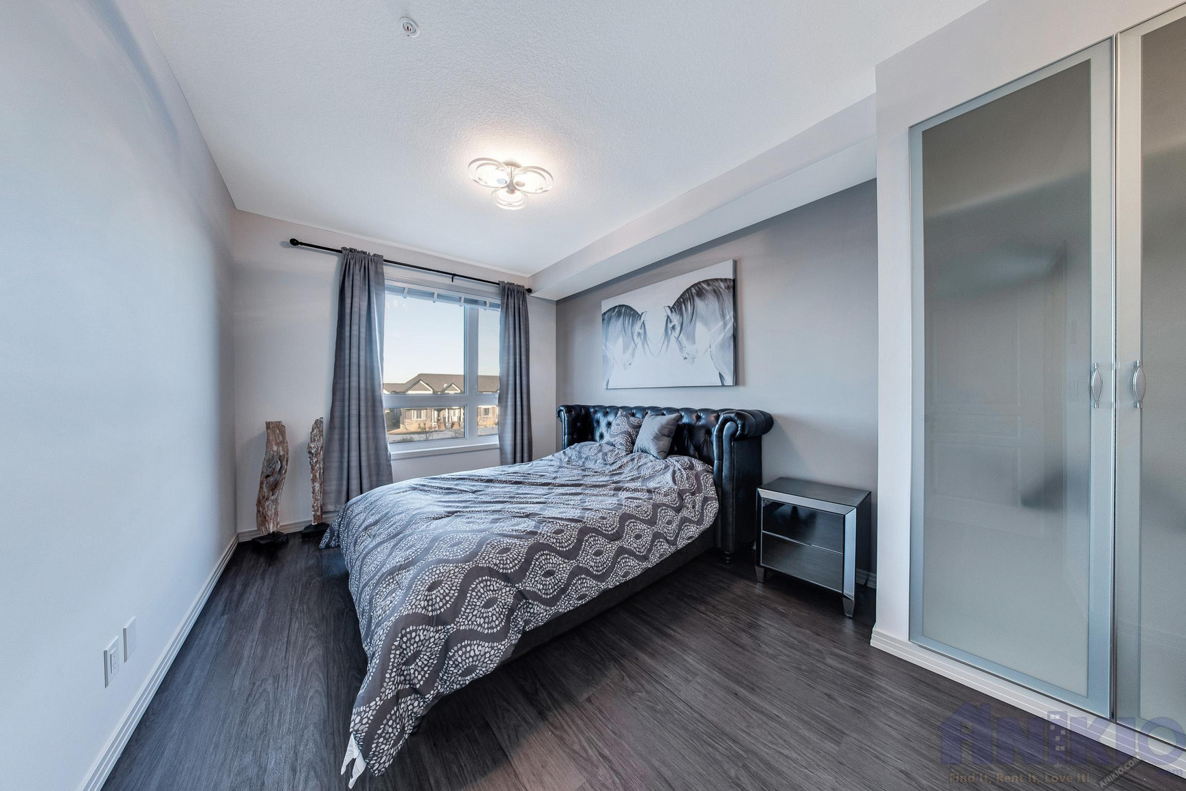 Modern Condo | 2 Bedrooms | 2 Bathrooms - Photo 5