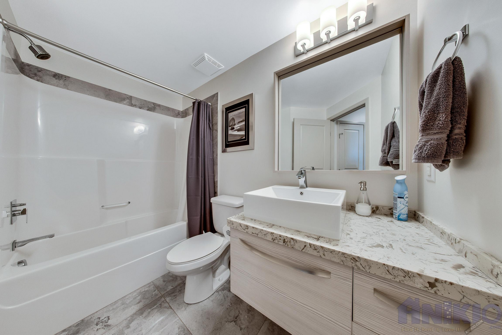Modern Condo | 2 Bedrooms | 2 Bathrooms - Photo 15