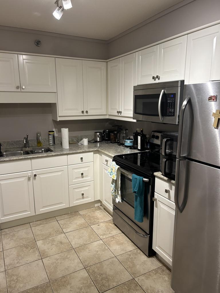 505 - 537 4th Ave N, Saskatoon Furnished Apartment Condo | 1 Bedroom | 1 Bathroom - Photo 4