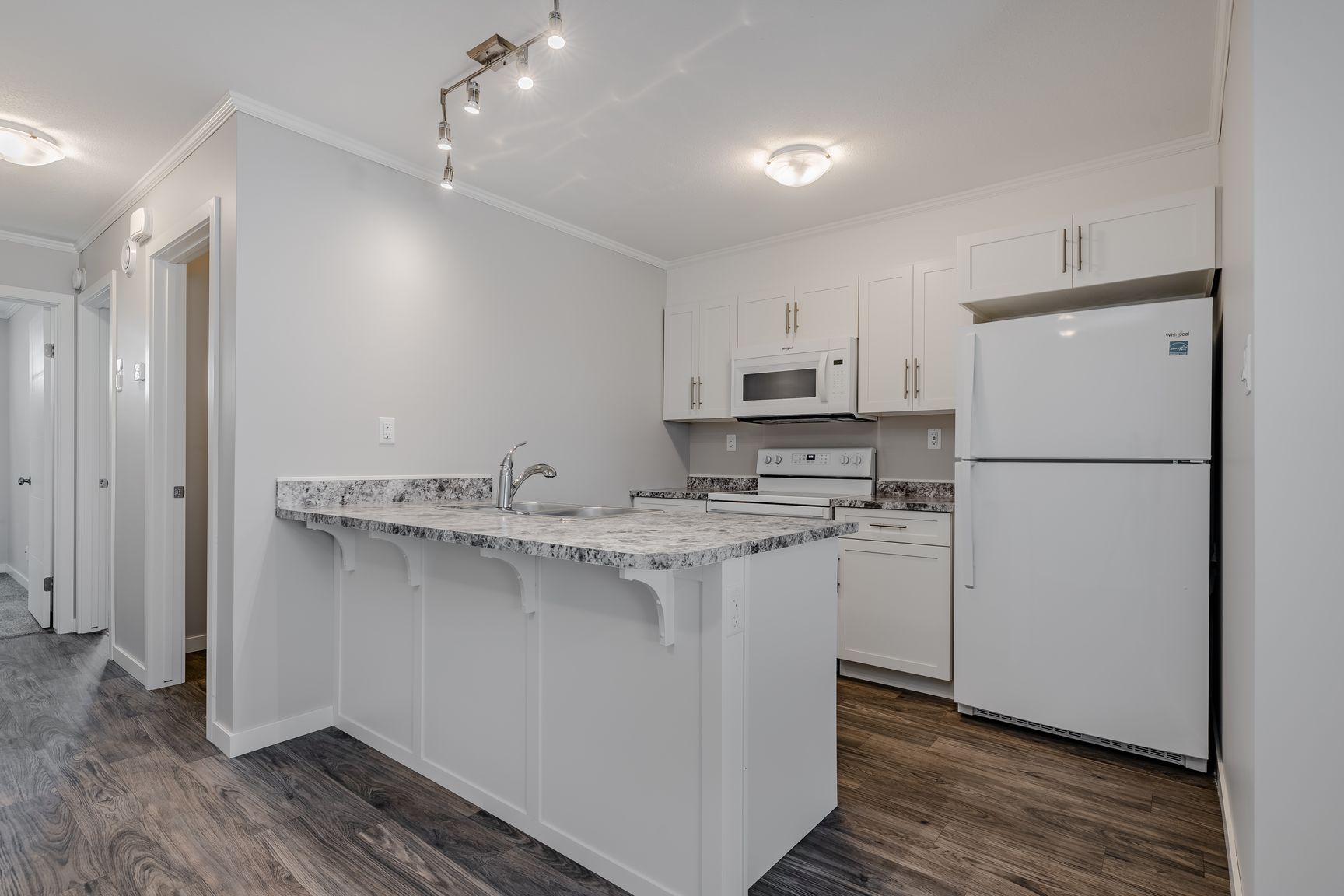 Plainsview Townhomes - Photo 9