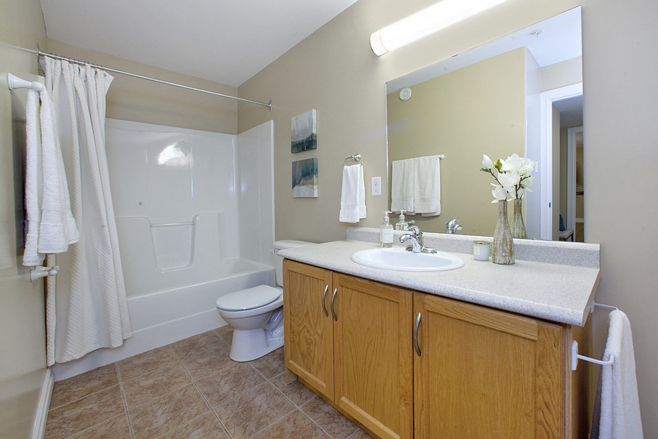 Baker Arms & Wexford Apartments - Photo 9