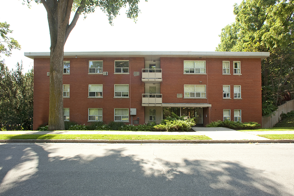 Park Towers Apartments - Photo 22