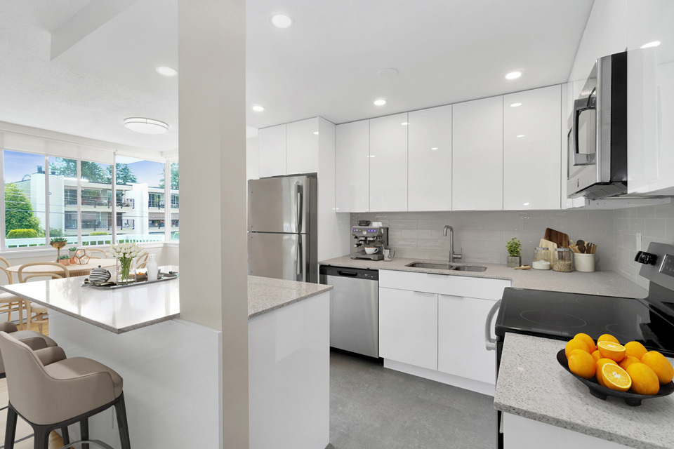 Bayview Gardens - Photo 3