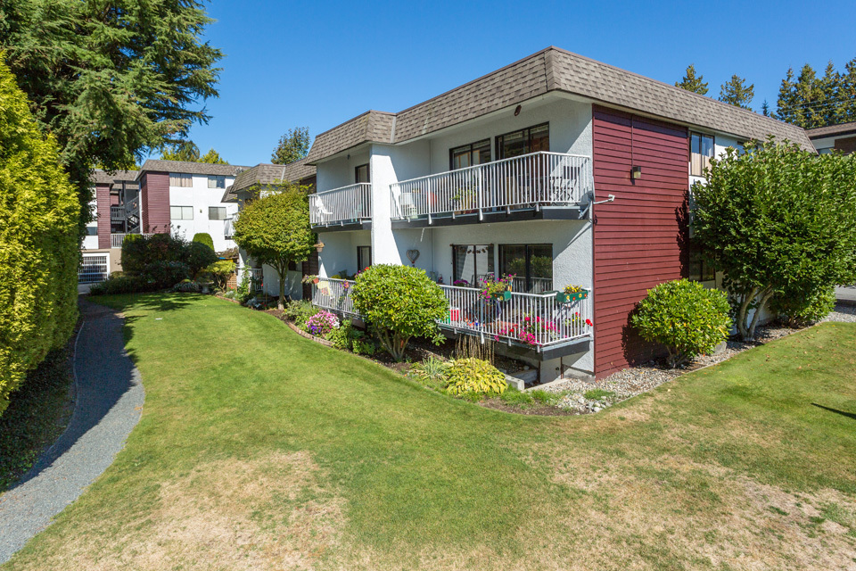 Bayview Gardens - Photo 14