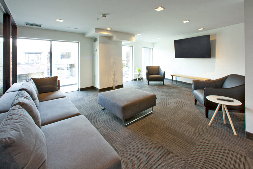 BEACHHill Apartments - Photo 22