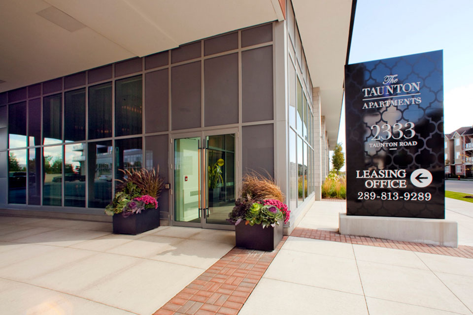 The Taunton Apartments, Luxury Rental Living in Oakville!   - Photo 3