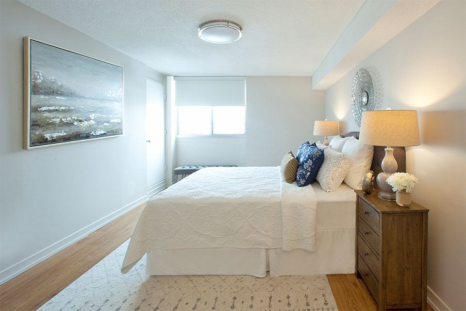 Royal Rose Apartments - Photo 9