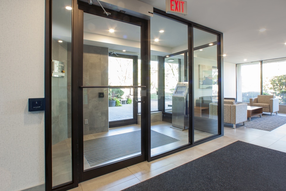 Royal Rose Apartments - Photo 13
