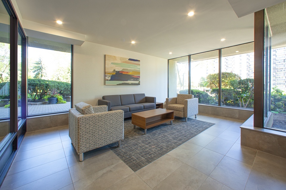 Royal Rose Apartments - Photo 14