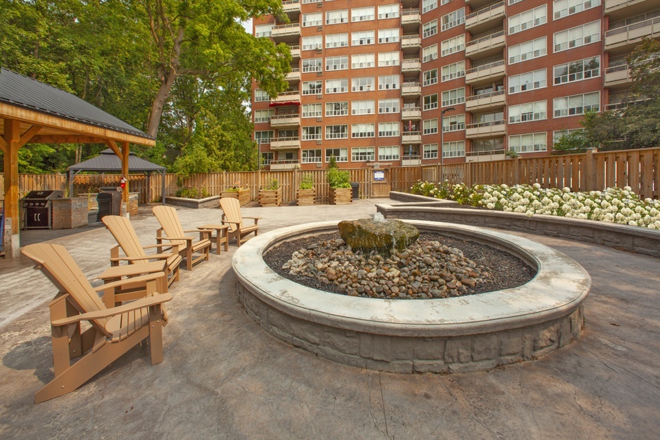 Park Towers Apartments - Photo 19