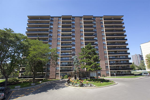 Rockford - Photo 2