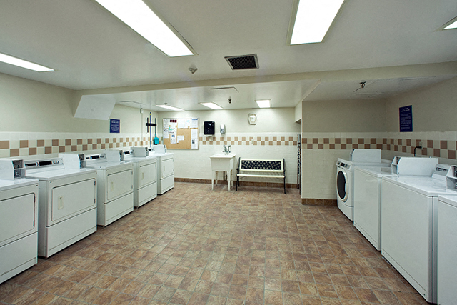 Regency Place Apartments - Photo 14