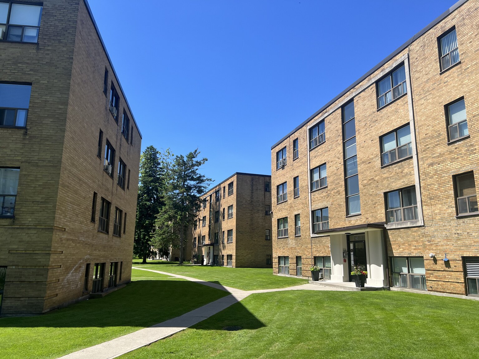 Bexhill Court - Photo 12