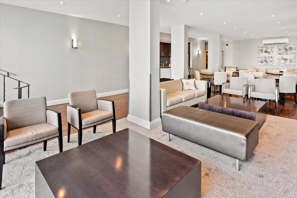 Victoria Place Apartments - Photo 16