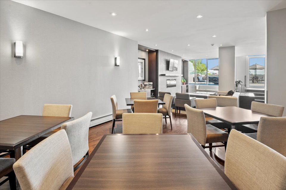 Victoria Place Apartments - Photo 17