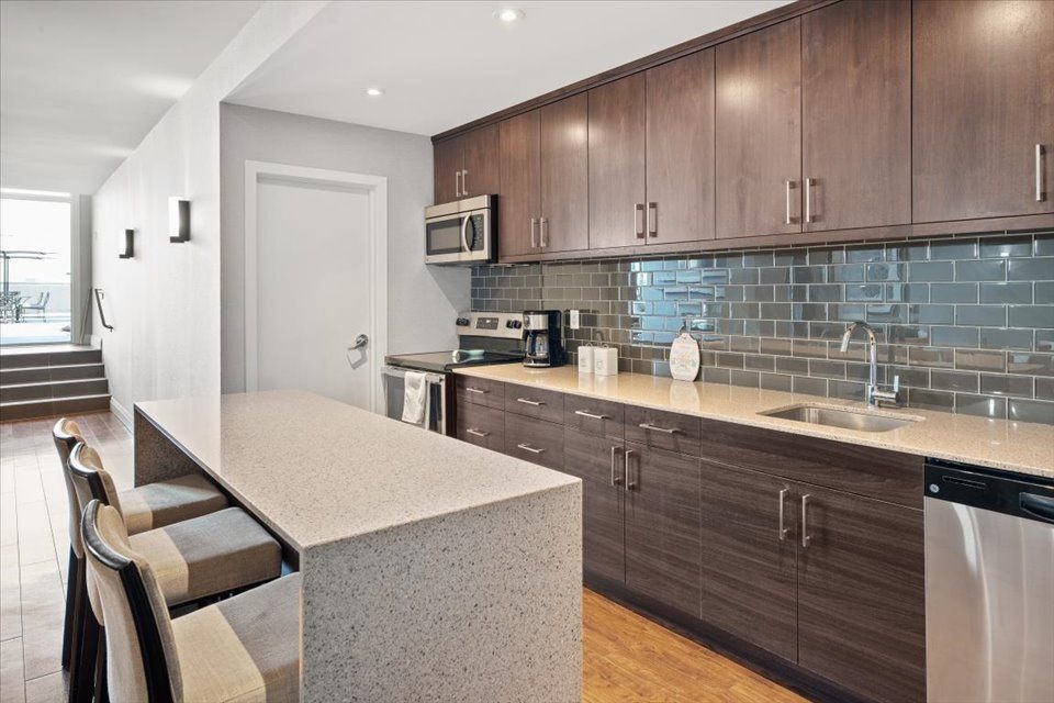 Victoria Place Apartments - Photo 18
