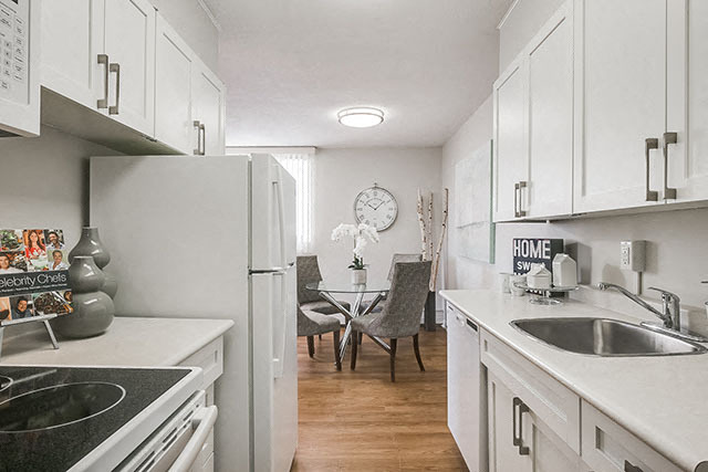Victoria Place Apartments - Photo 7