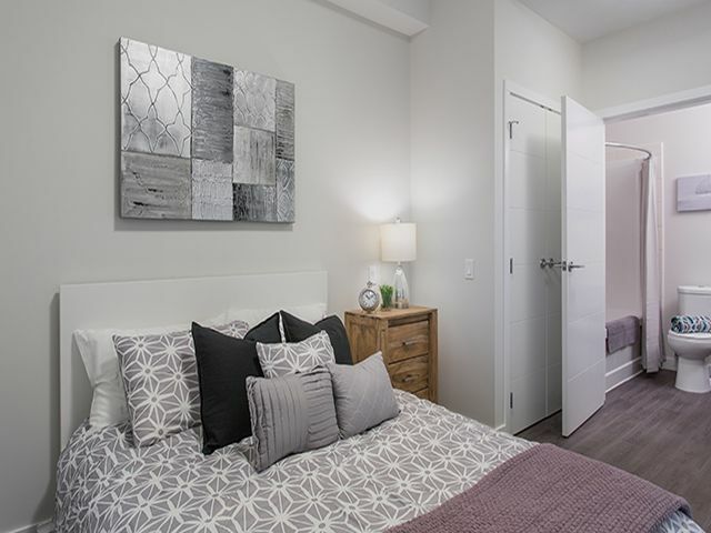 Lynn Creek Apartments - Photo 6