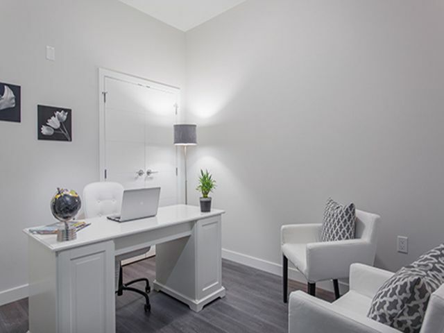 Lynn Creek Apartments - Photo 9