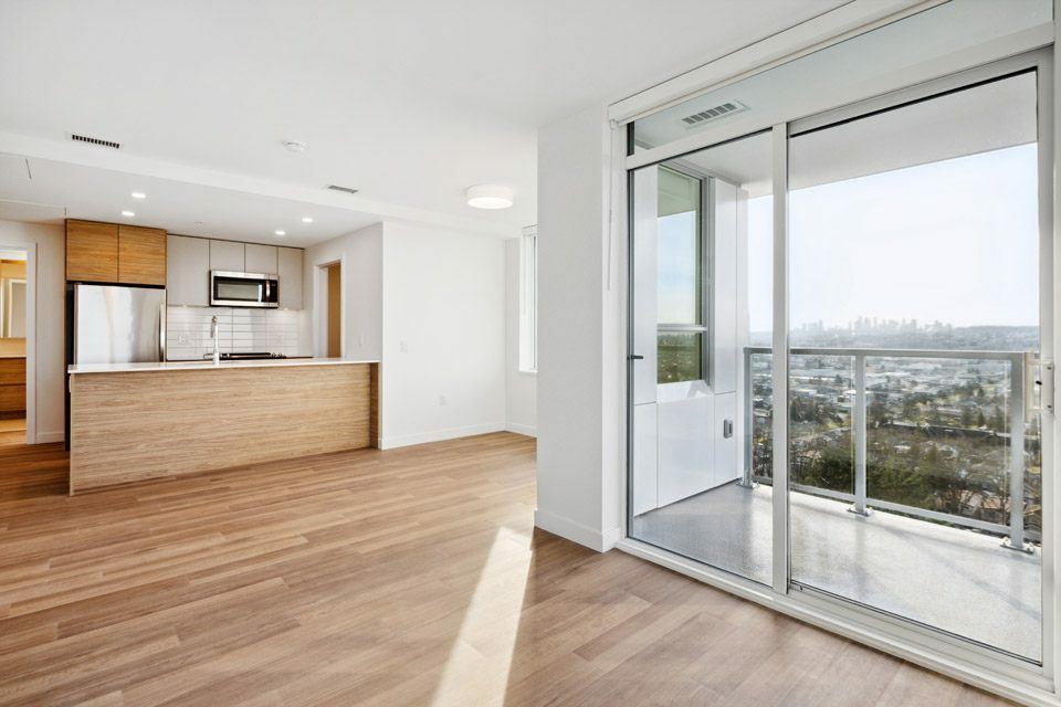 Yarrow and Aster East Village Apartments - Photo 10