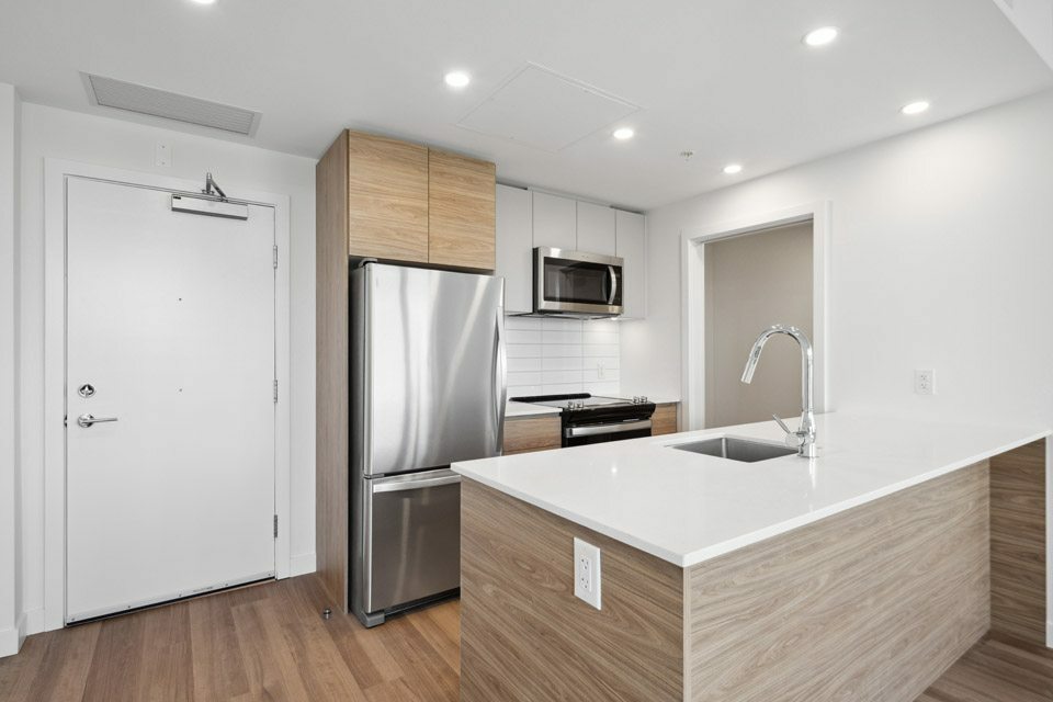 Yarrow and Aster East Village Apartments - Photo 12