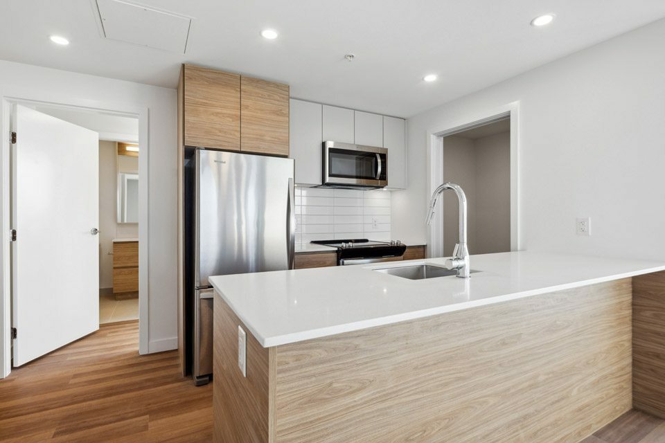 Yarrow and Aster East Village Apartments - Photo 14