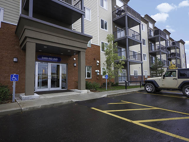 Elizabeth Gardens - Photo 11