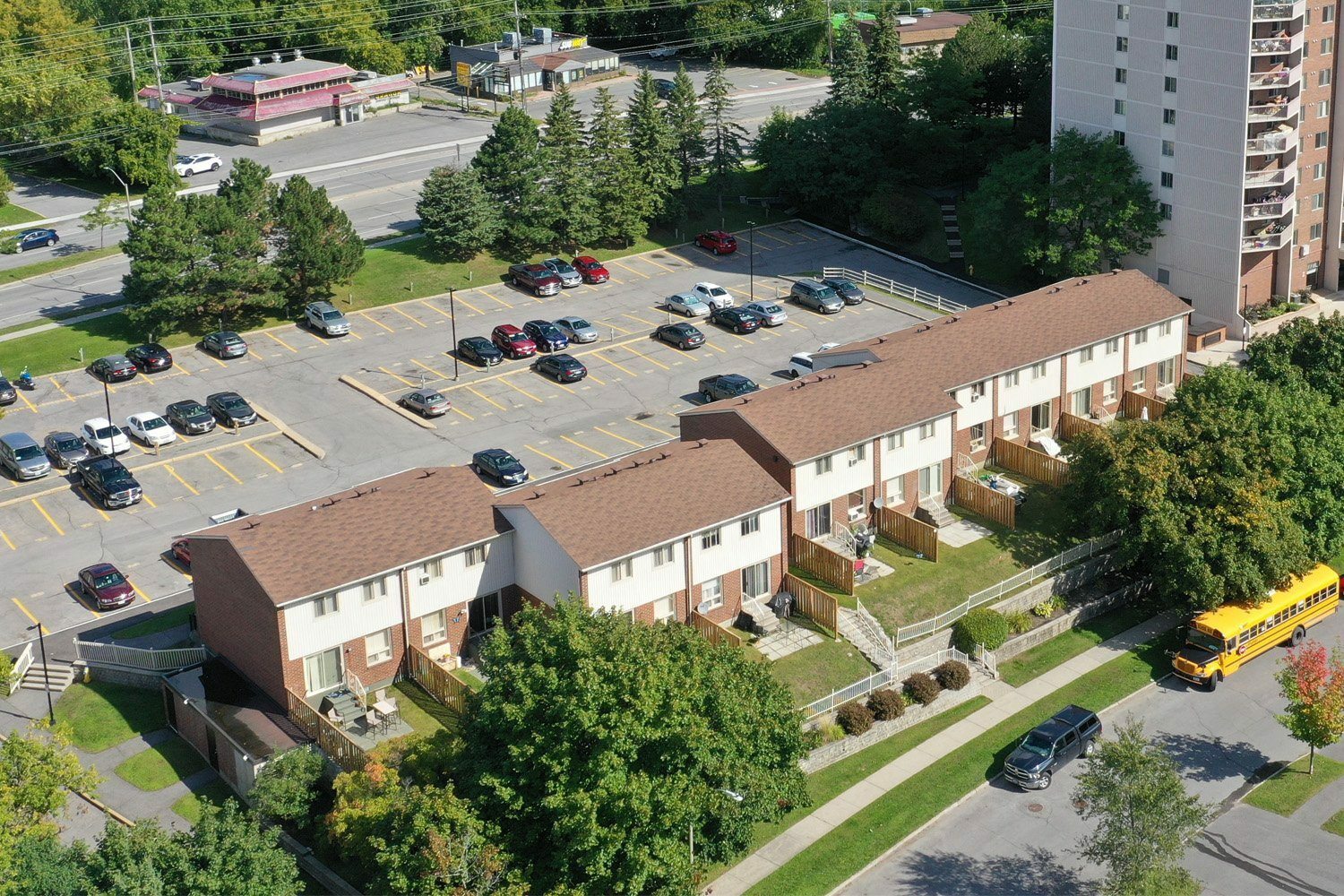 Concorde Apartments - Photo 14