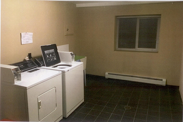 Linwood Court - Photo 11