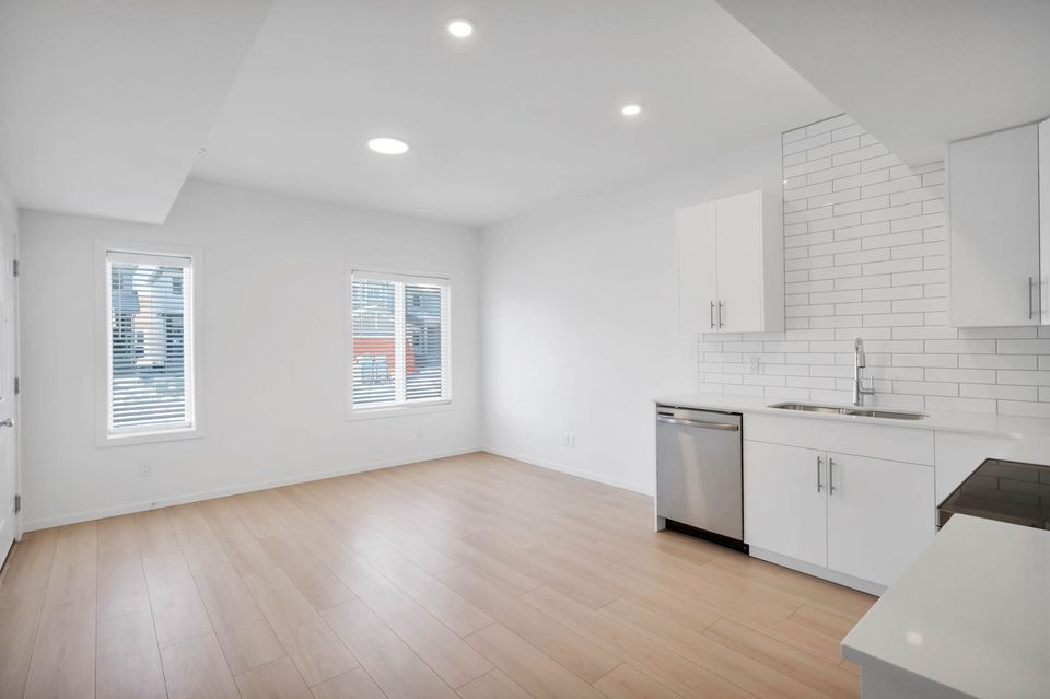 (PN495-2) Modern 1 Bedroom Basement Suite in Walker Lakes - Photo 14