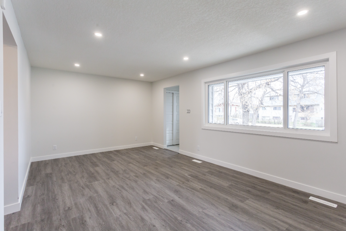 (PN 987-1) Newly Renovated 3 Bedroom Duplex in Westwood - Photo 33