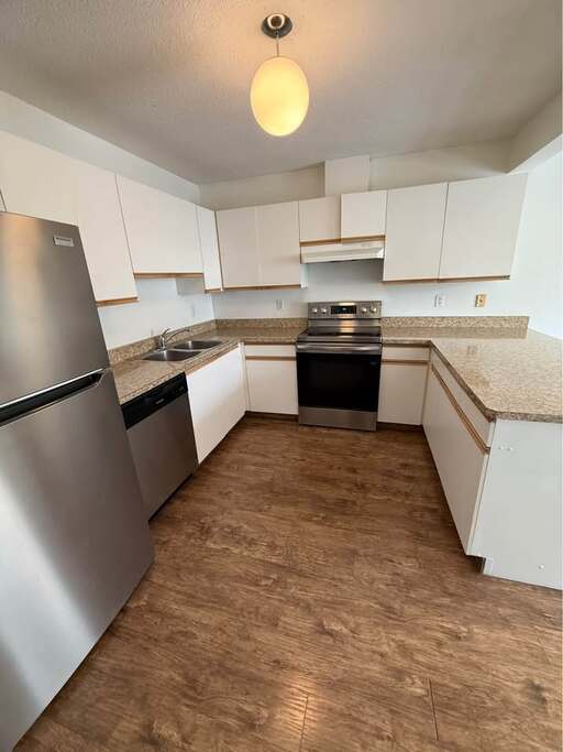 Spacious 3 Bed Townhome in Terra Losa (1262)
