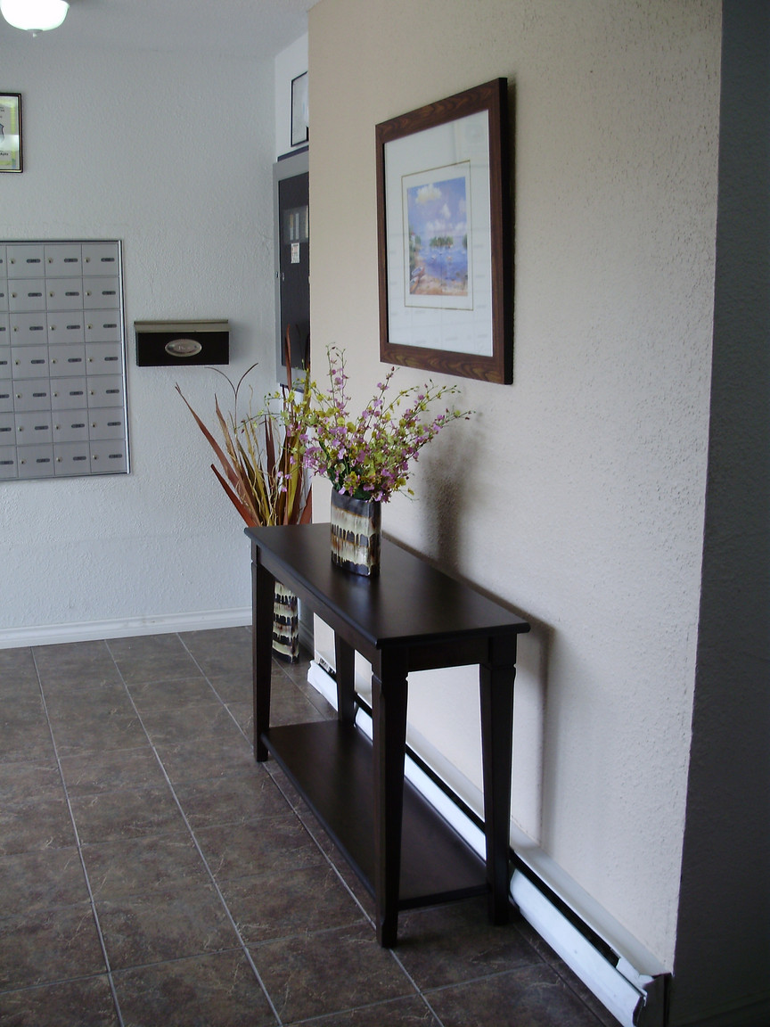 Royal Terrace Apartments - Photo 19