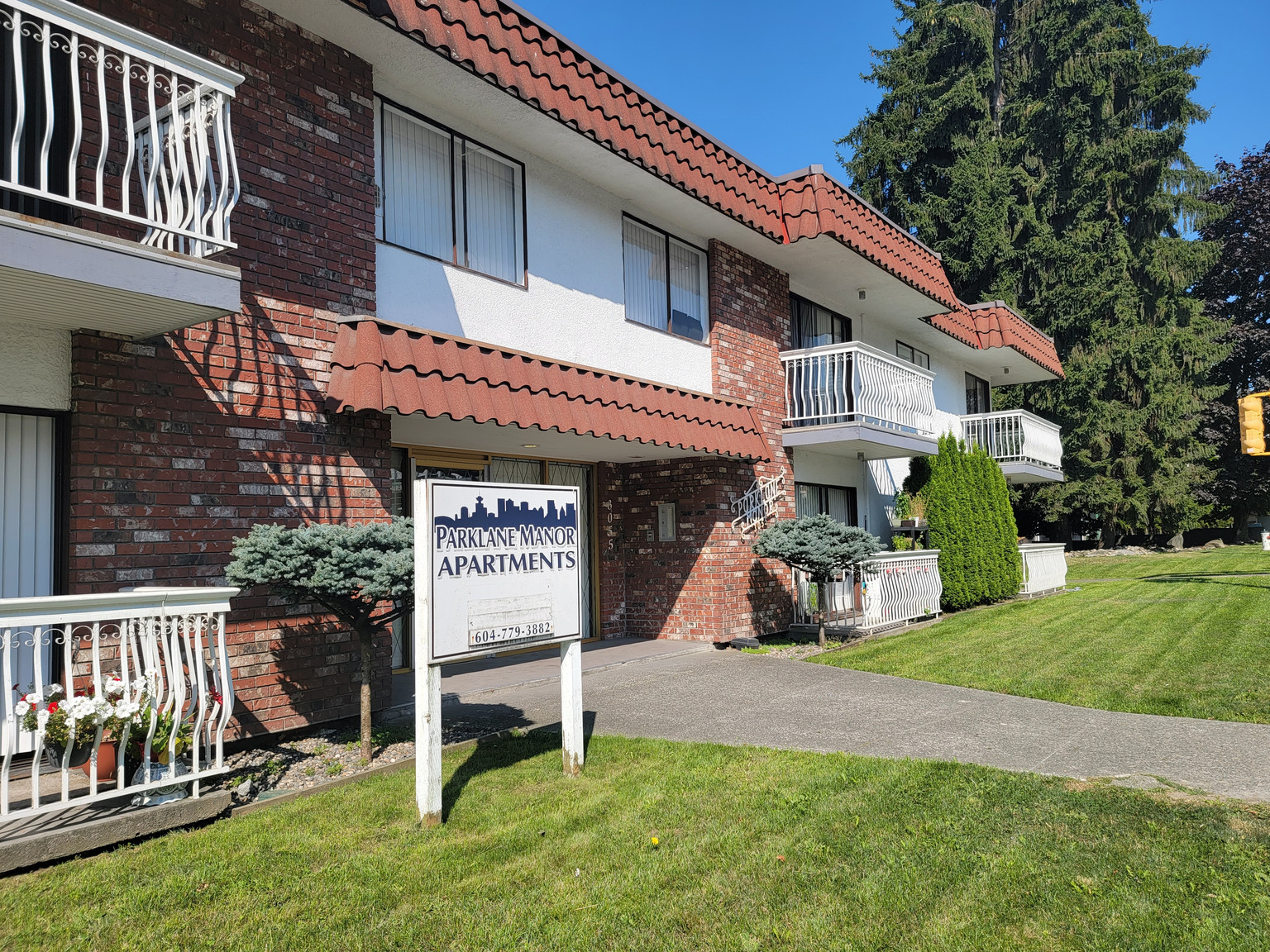 Parklane Manor Apartments - Photo 5