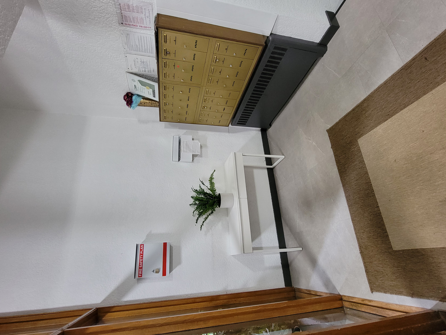 Prince Charles Apartments - Photo 4