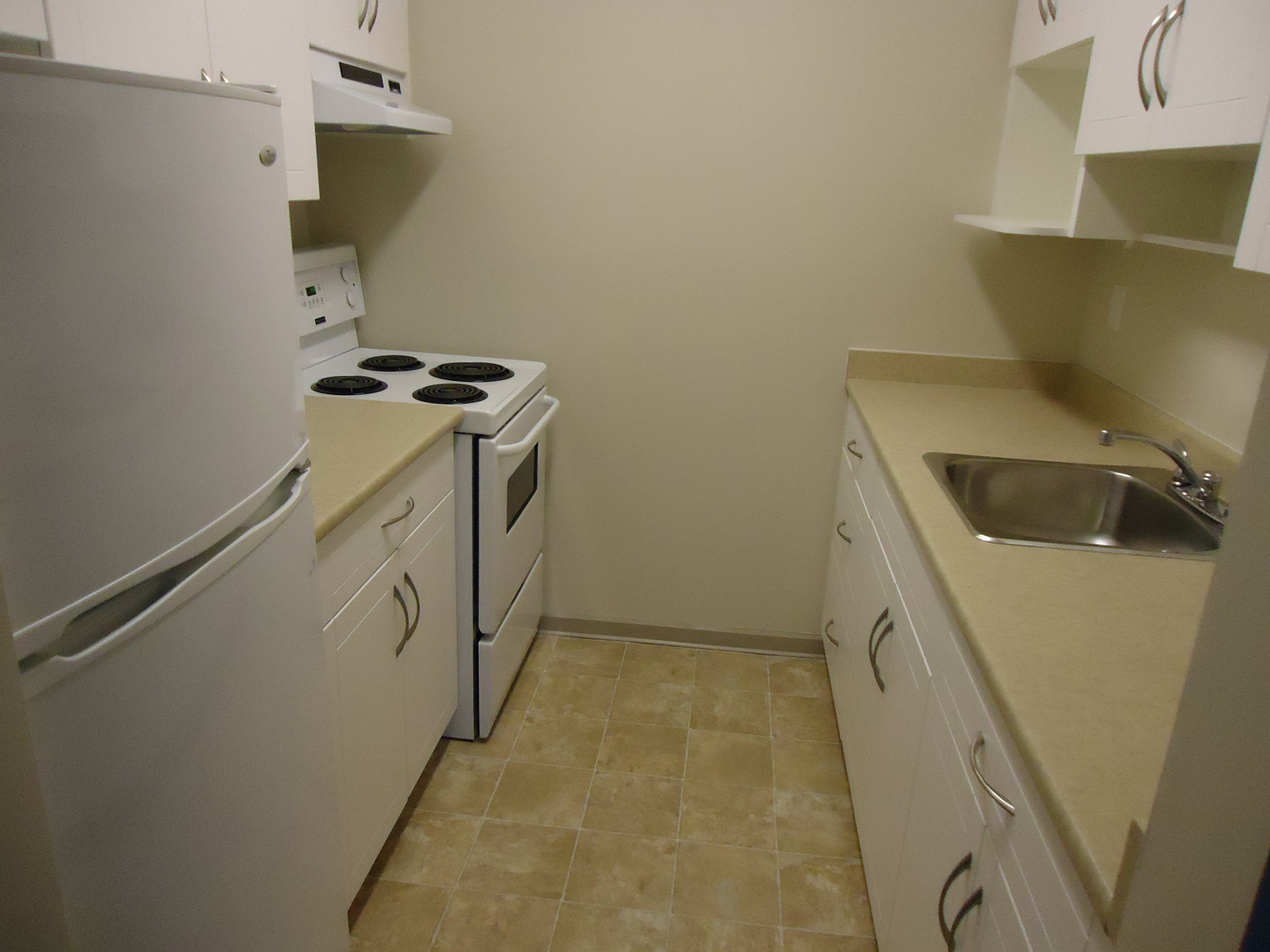 Royal Terrace Apartments - Photo 24
