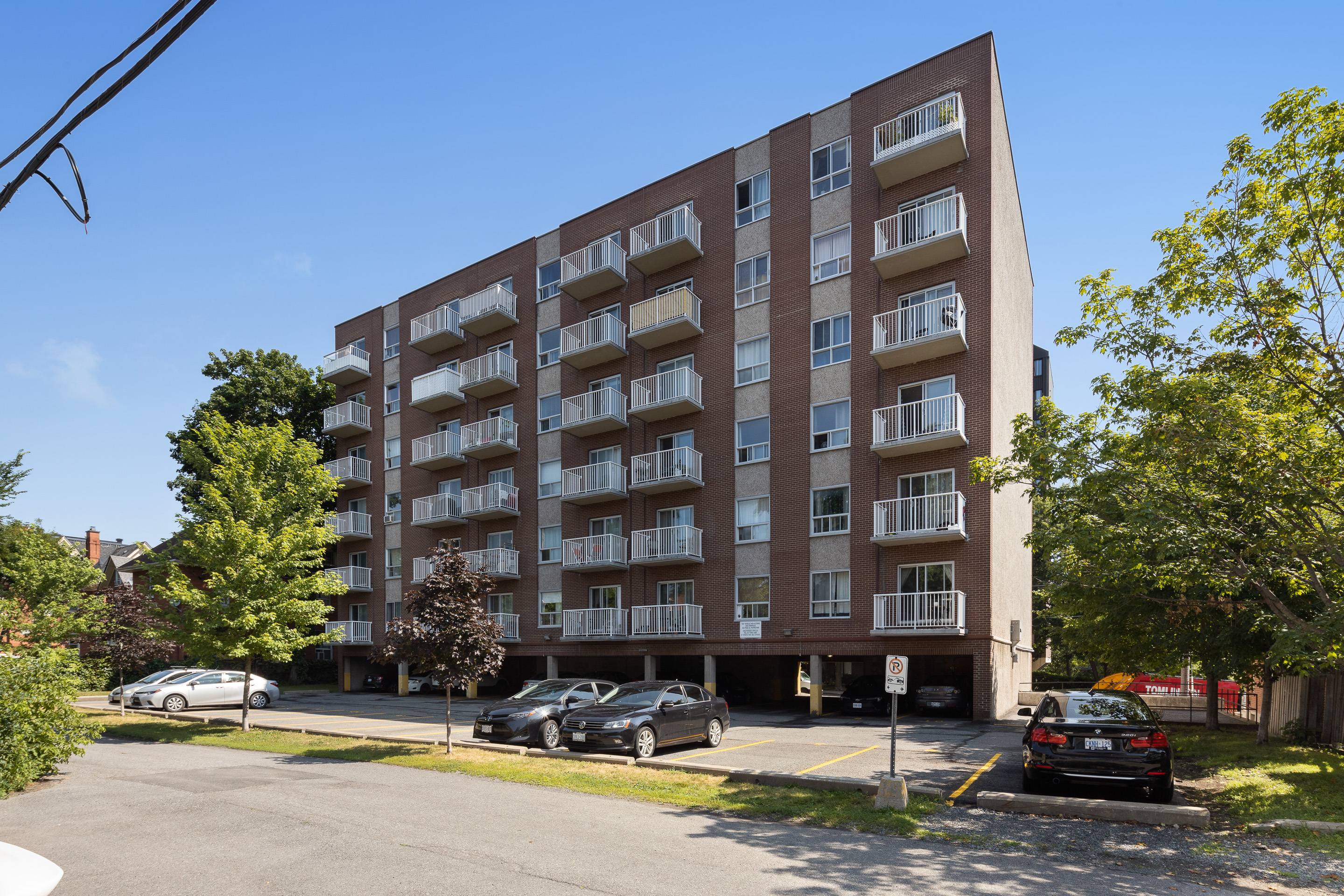 330 Chapel Street, Ottawa, ON K1N 7Z4 — photo 1